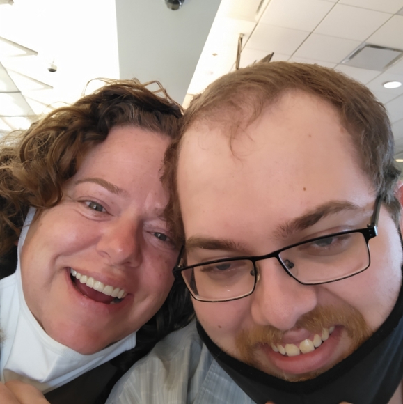 Meet your Posher, Monica - Picture 5 of 6